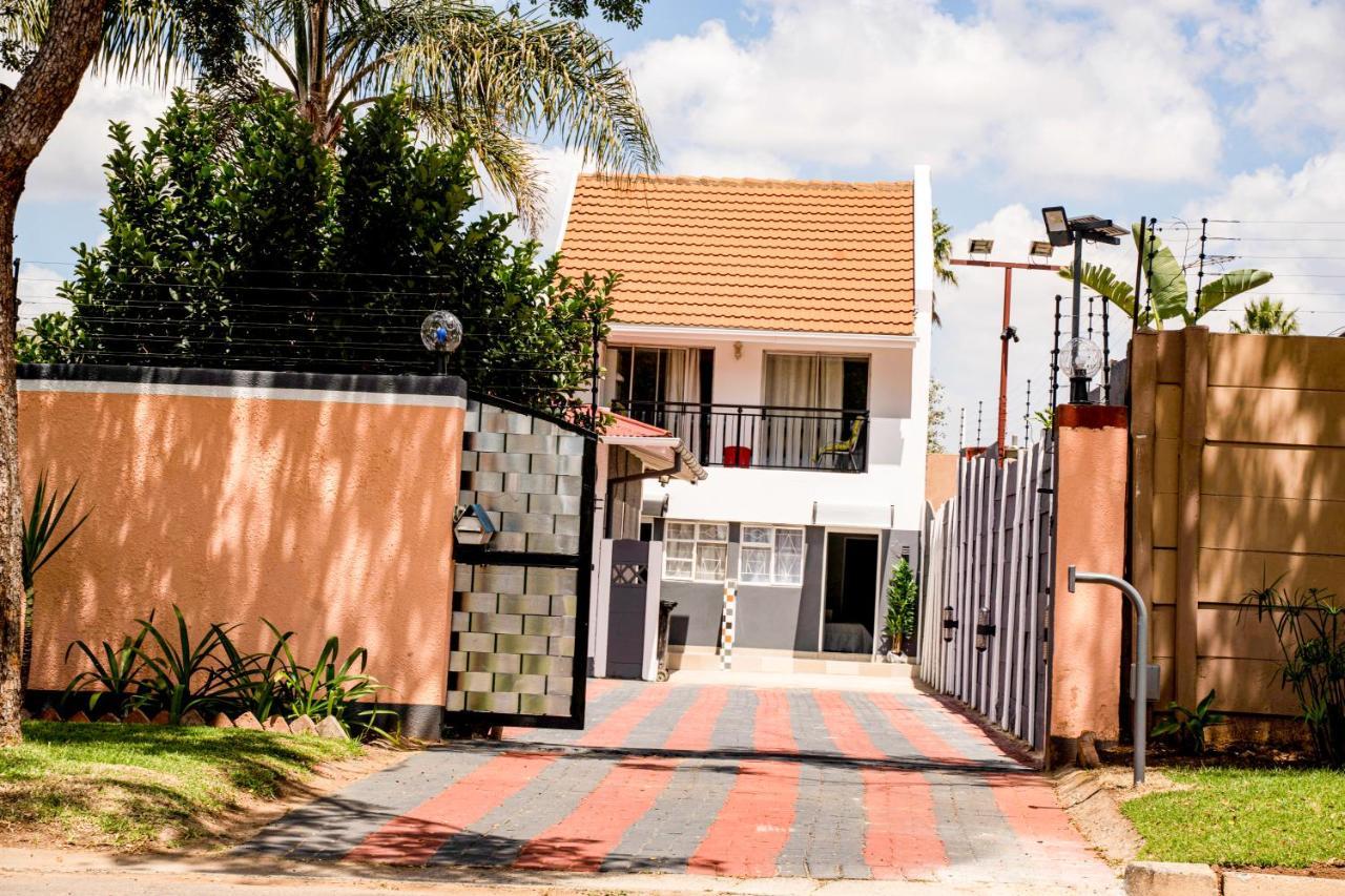 Lancaster Guest House Boksburg Exterior foto